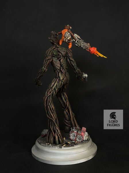 Rocket & Groot Diorama