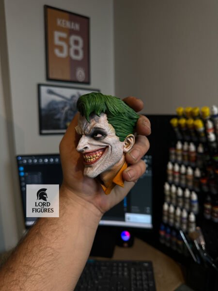 Joker Magnet